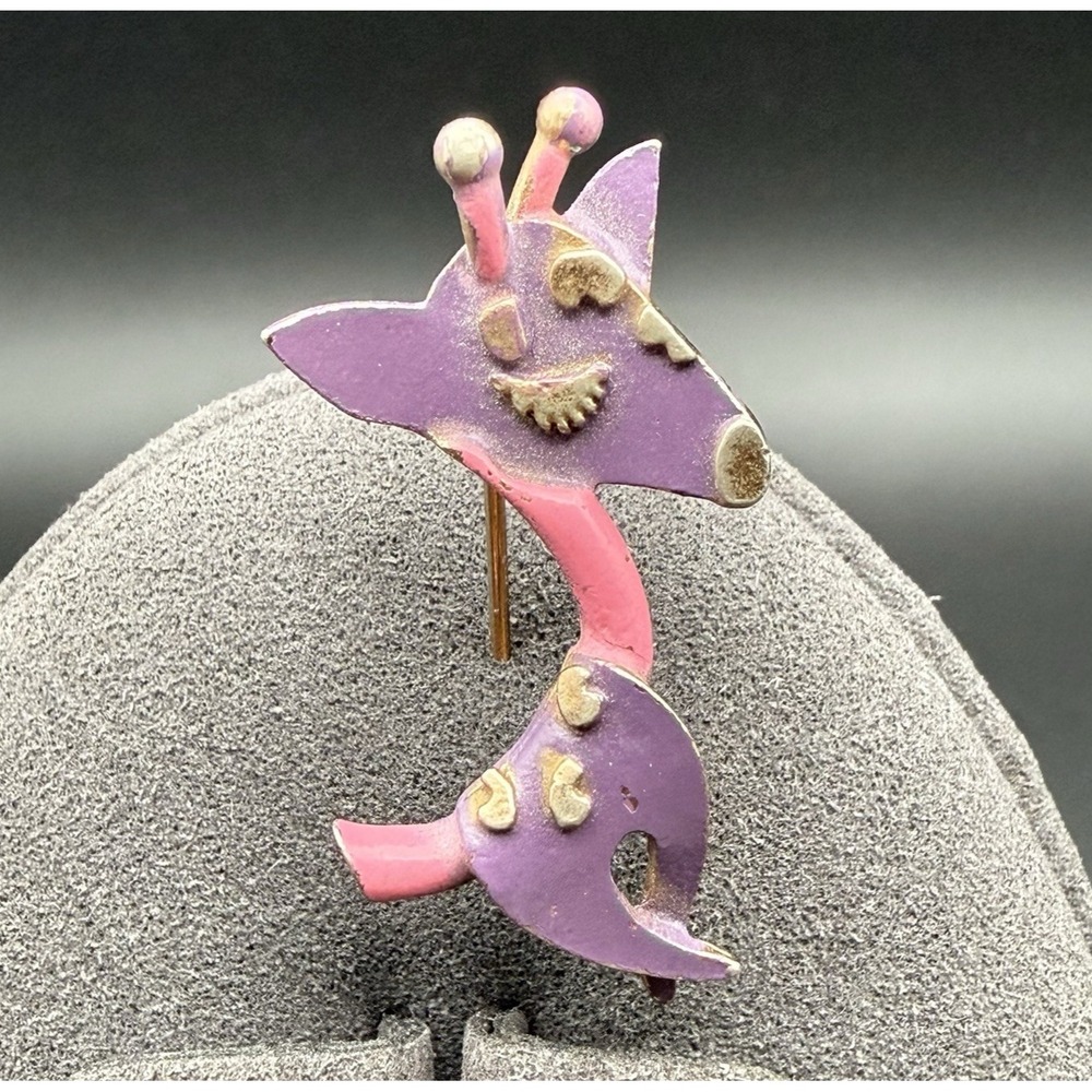 Vintage Art Co Purple Pink Enamel Giraffe Brooch Whimsical Folk Art Animal Pin